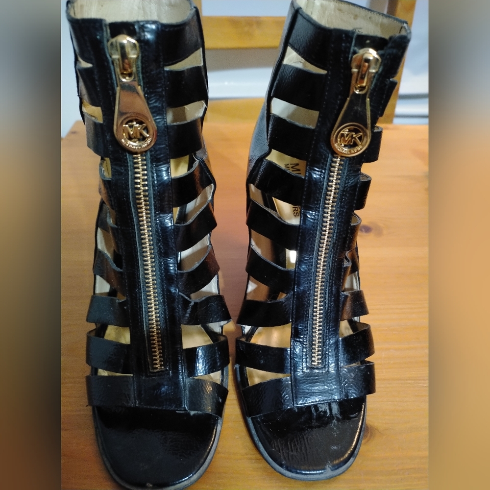 MICHAEL Michael Kors zip up 8M black sandal high heels open toe